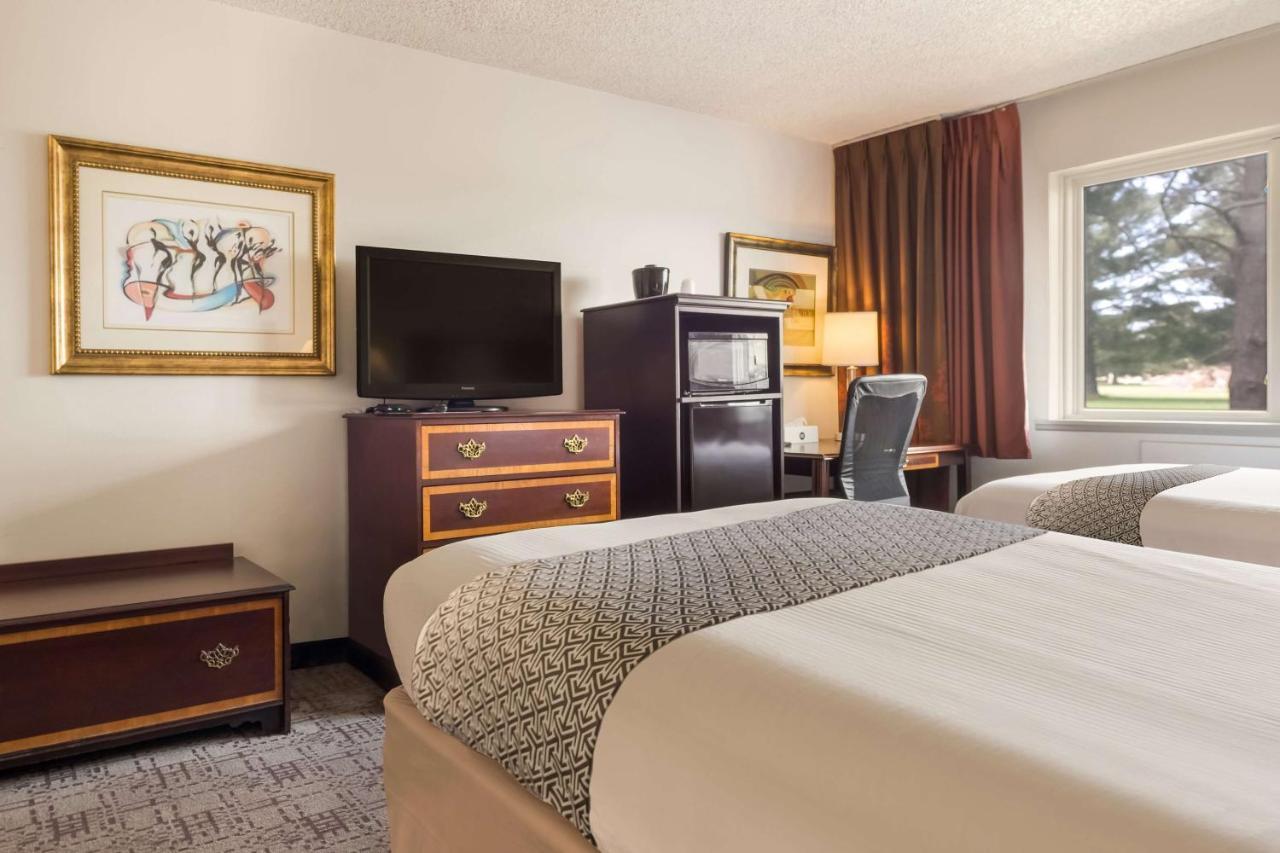 Surestay Hotel By Best Western Thomson Exterior photo