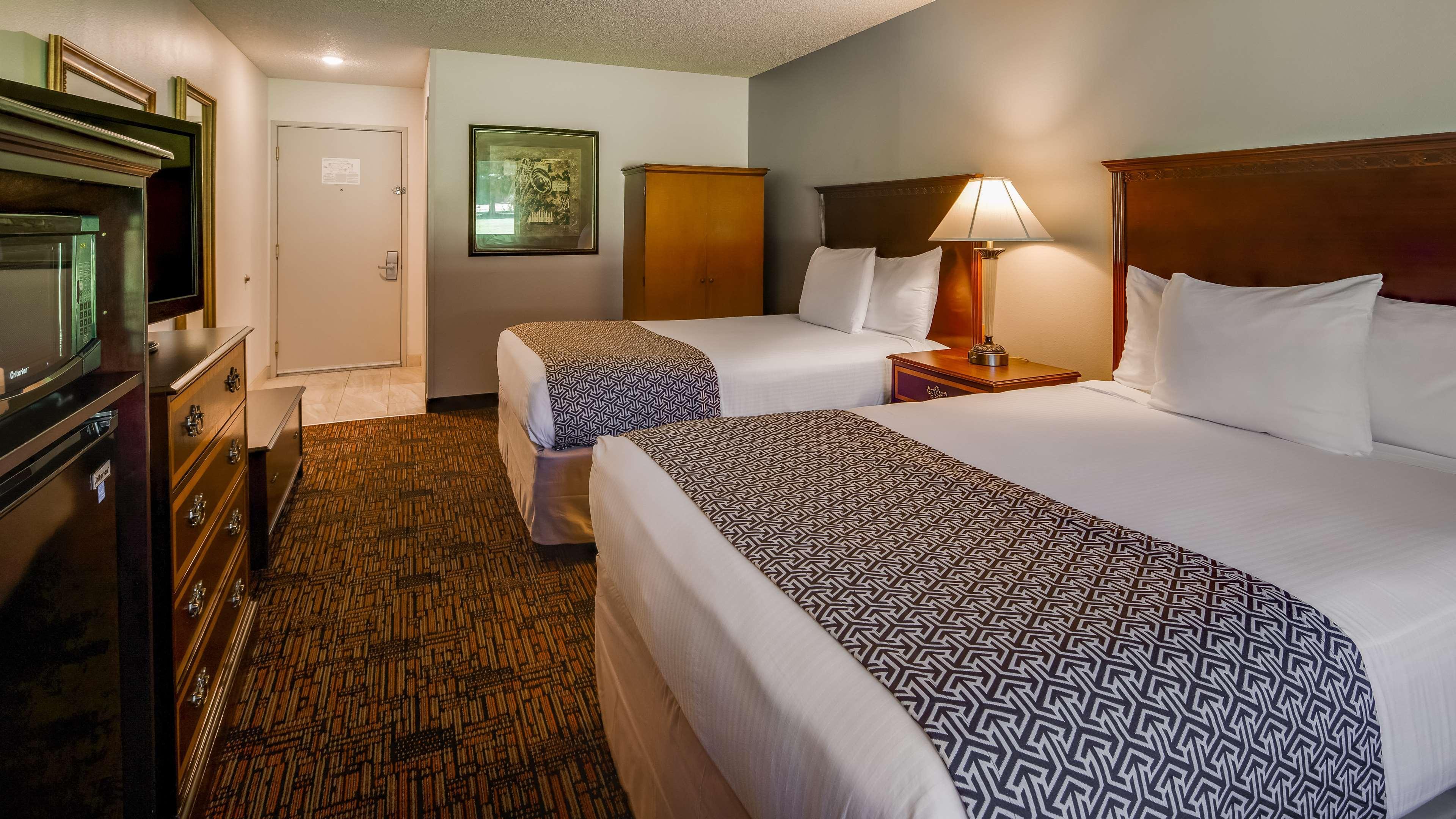 Surestay Hotel By Best Western Thomson Exterior photo